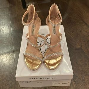 Steve Madden Smokin Rose Gold Angle Strap Heels size 8